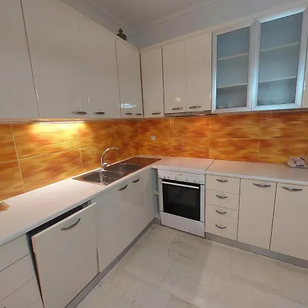 Ninemia Apartment Vlikhon
